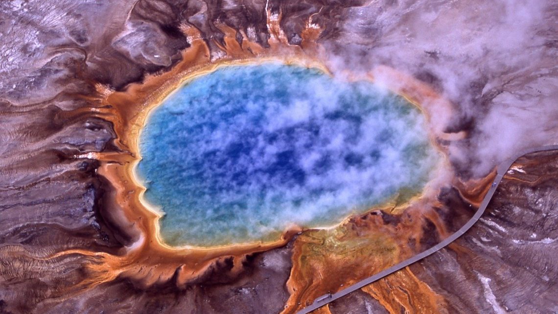 Guide d’initié à Yellowstone: Où faire du trek et regarder les geysers sans les foules