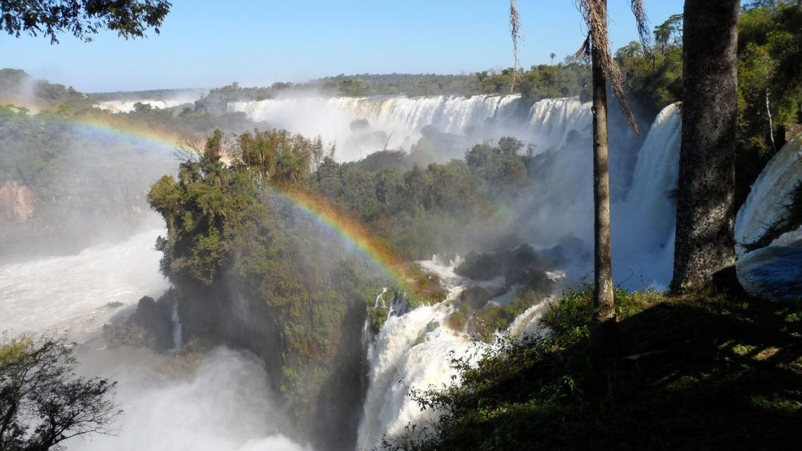 Argentine , Les chutes d’Iguazu ( Iguaçu au Brésil)